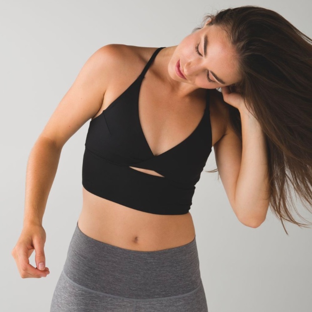 Lululemon Twist Back Long Line Sports Bra Black XS Cutout Strappy Yoga Bra